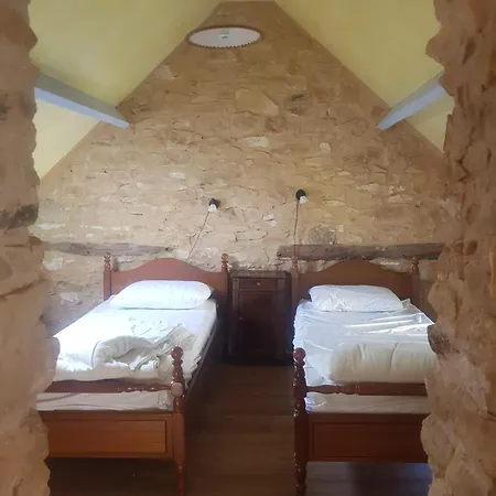 Charmante Maison Avec Piscine Partagee A Holiday home *